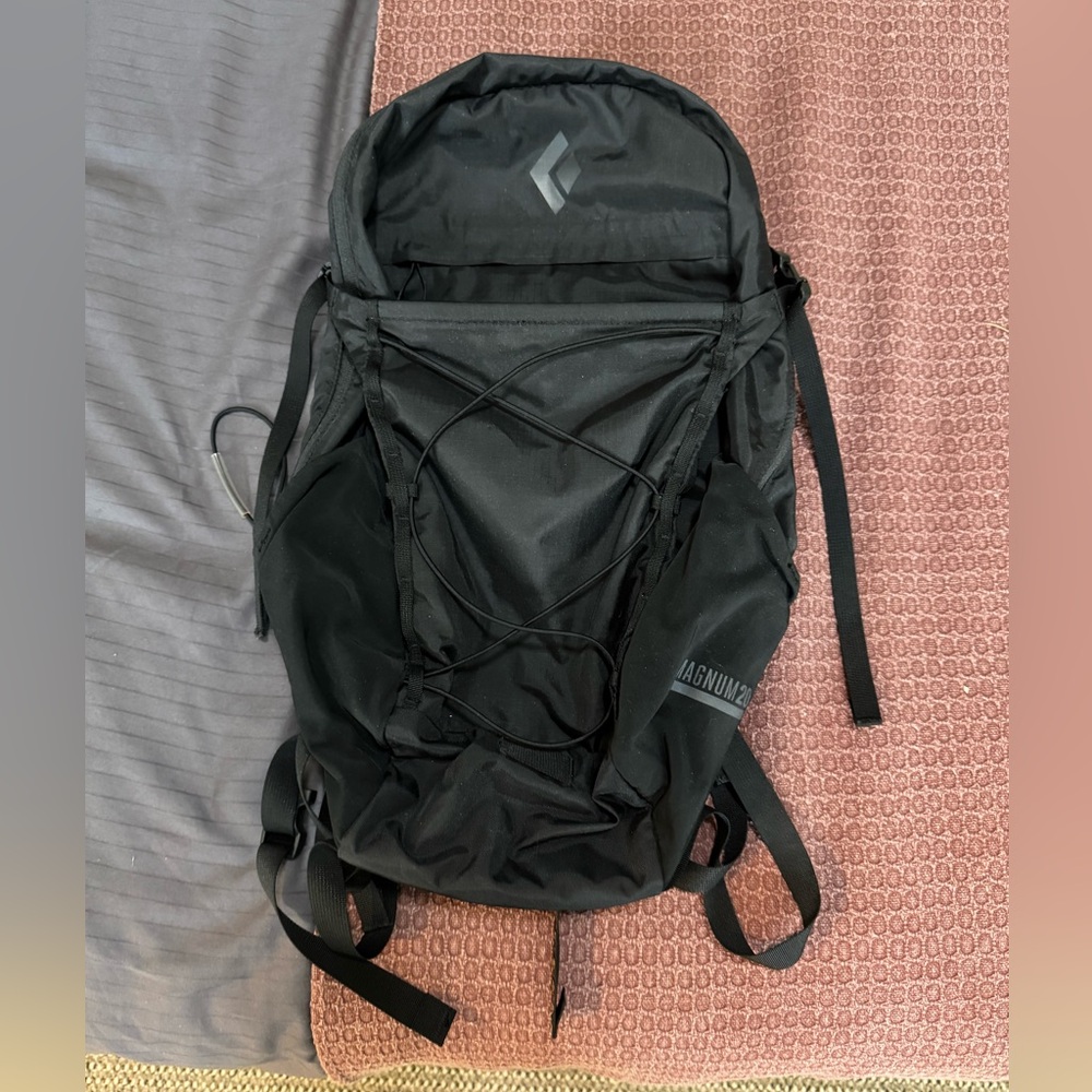 Black Diamond Magnum 20L backpack